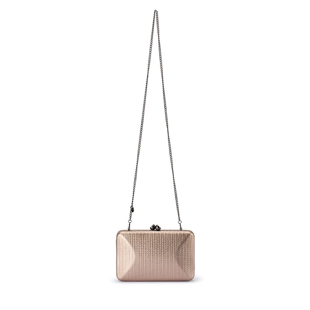 CHICA METALLIC TEXTURED CLUTCH - Image 4