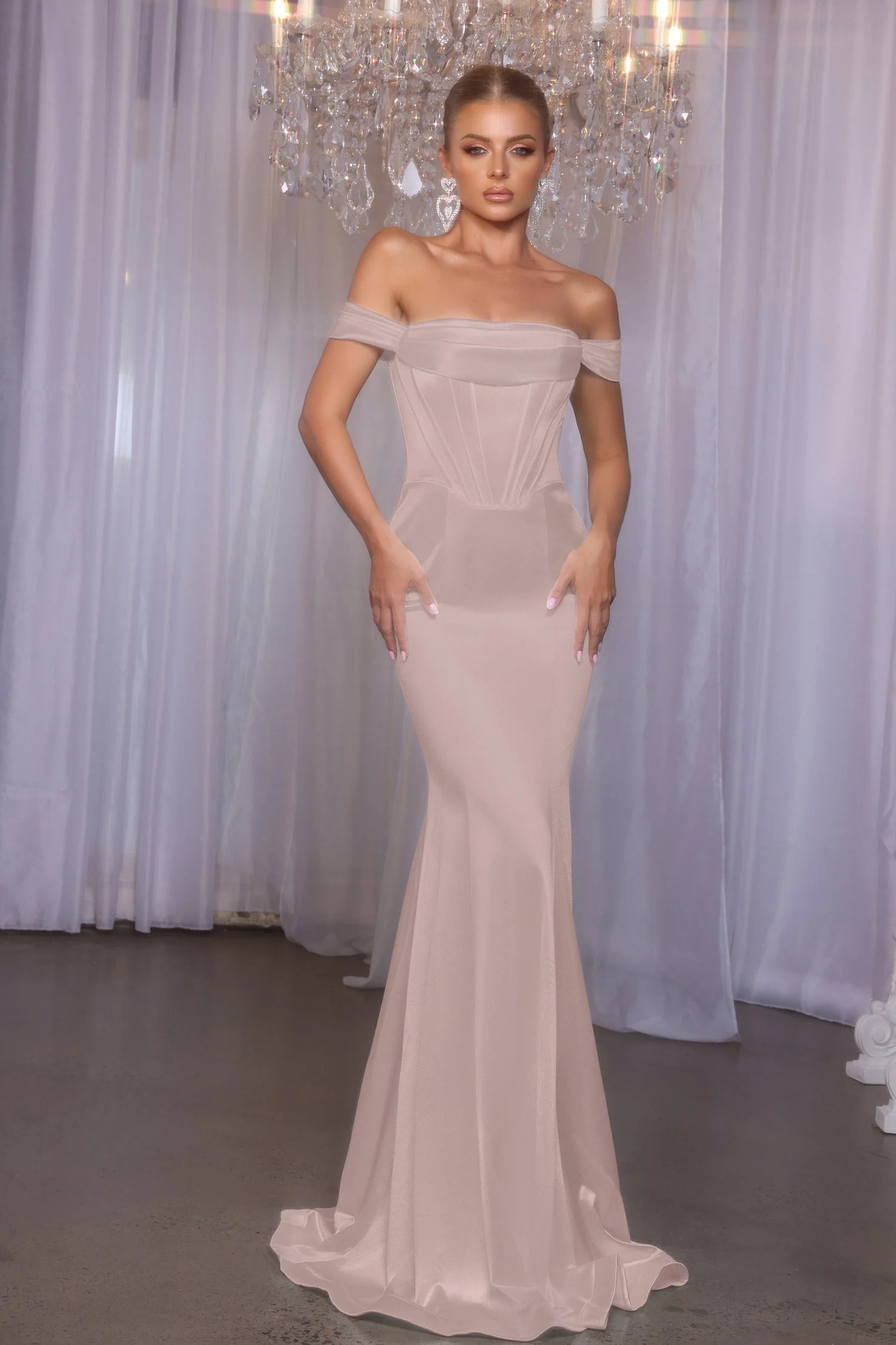 Dollhouse Bridesmaid Dress Eleanor - Image 13