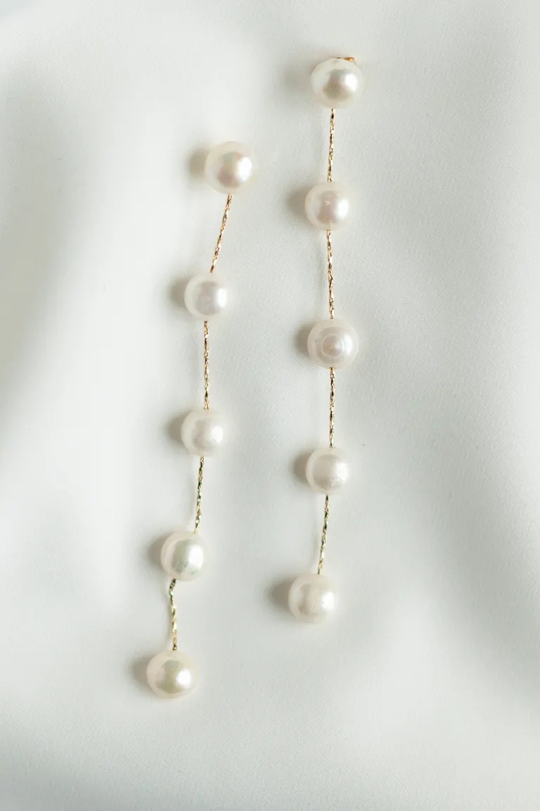 Hudson Multi Pearl Drop Earring - Image 2