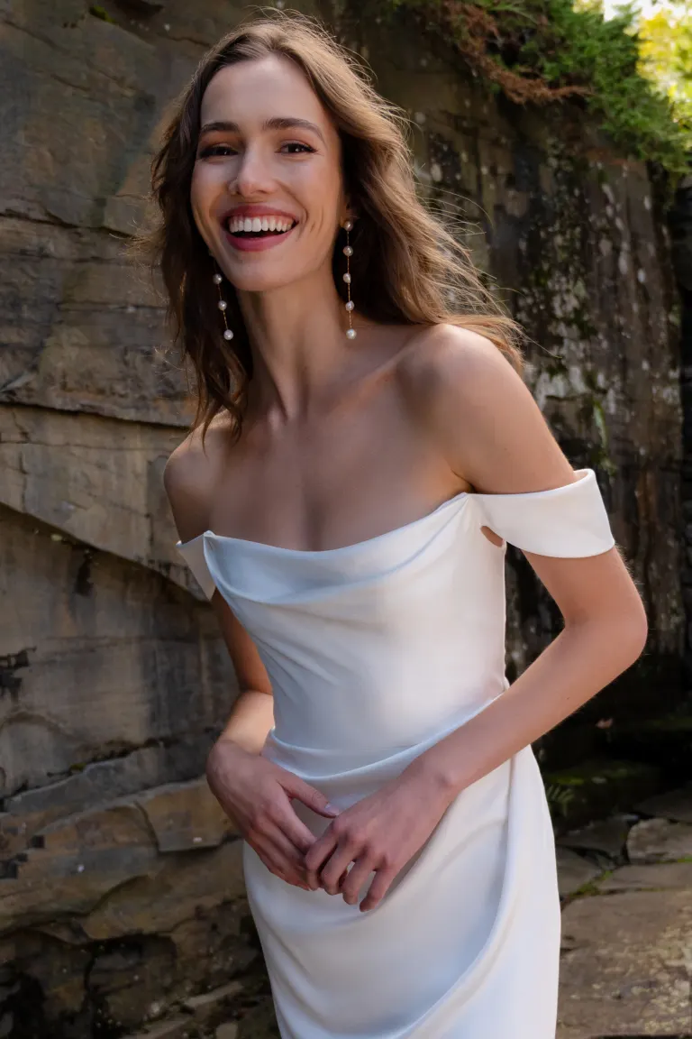 Hudson Multi Pearl Drop Earring - Image 4