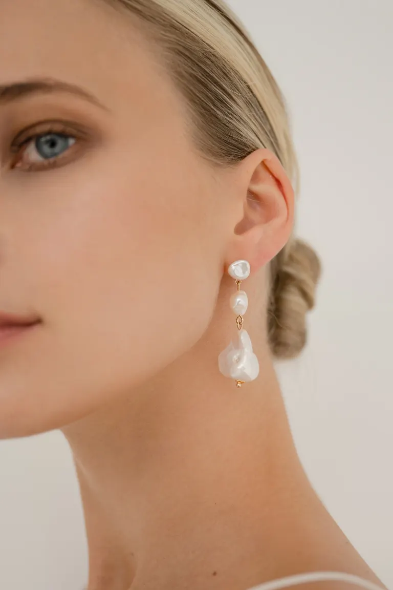 Juniper Pearl Drop Earring - Image 2