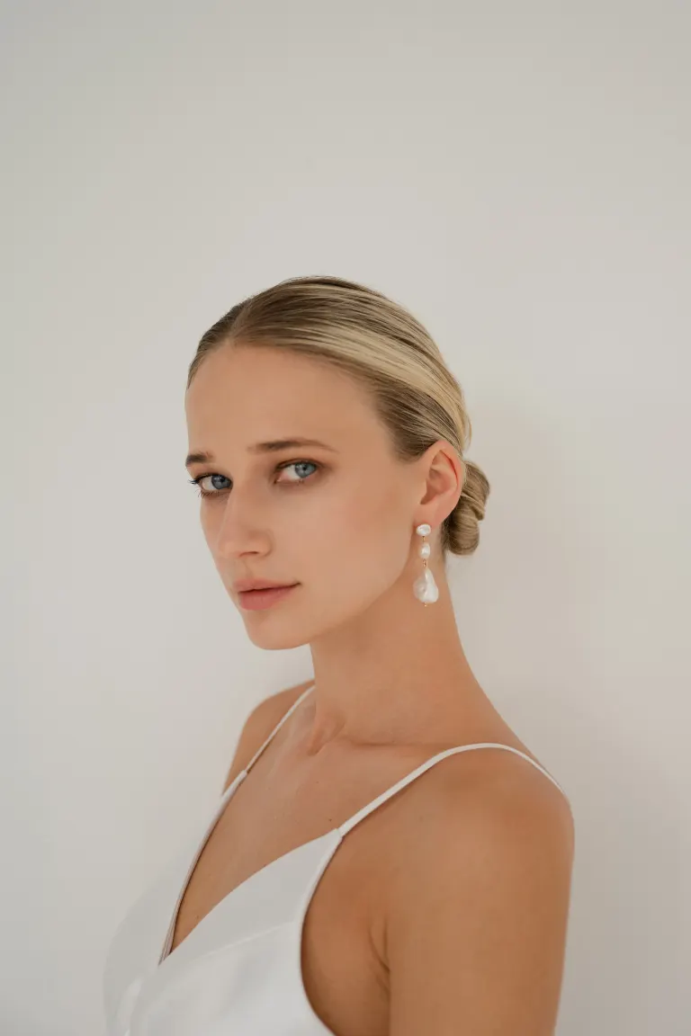 Juniper Pearl Drop Earring - Image 3