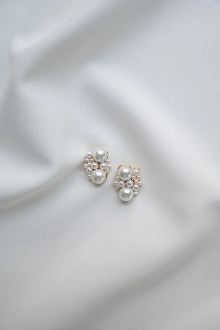 Natalya Pearl Cluster Earring