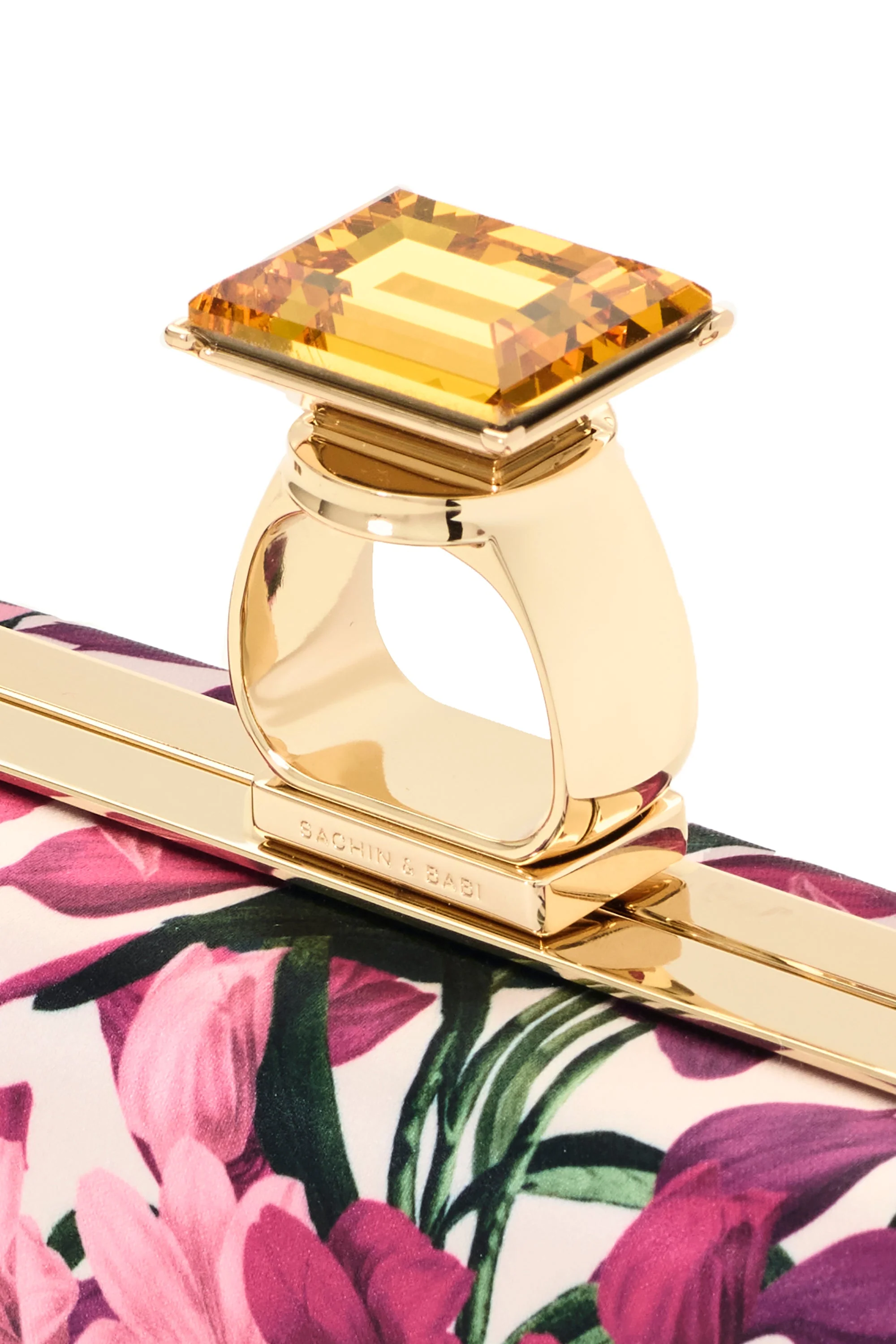 Sachin & Babi On The Rocks Clutch in Casa Blanca Lillies - Image 3