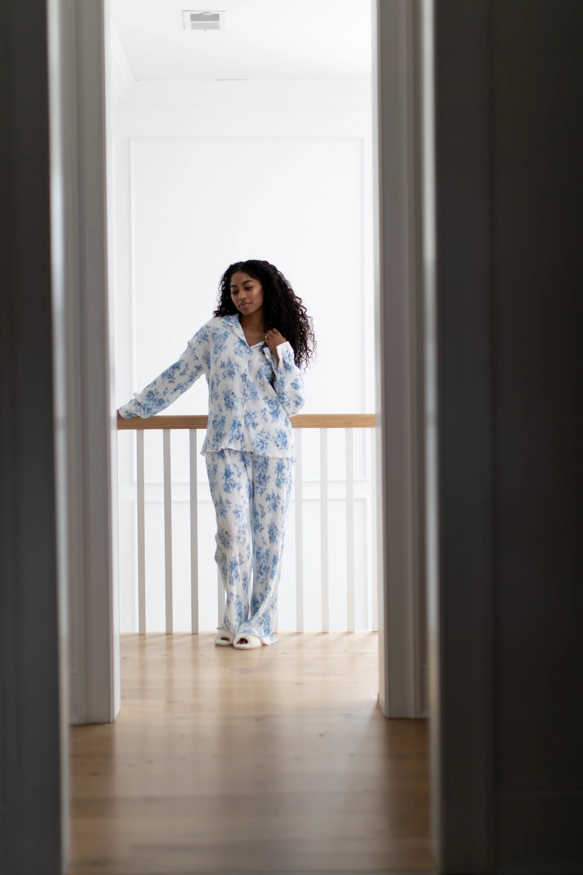 Waverles Pleated Pant Set in Blue Floral - Image 7